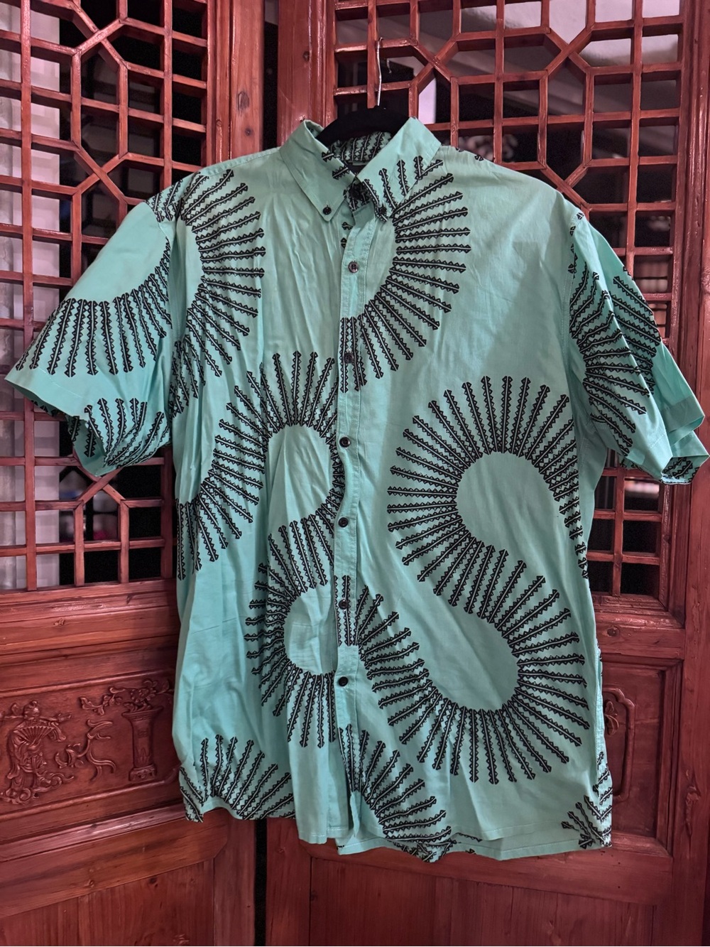 Manaola Hawaii Short-Sleeve Button-Down Shirt